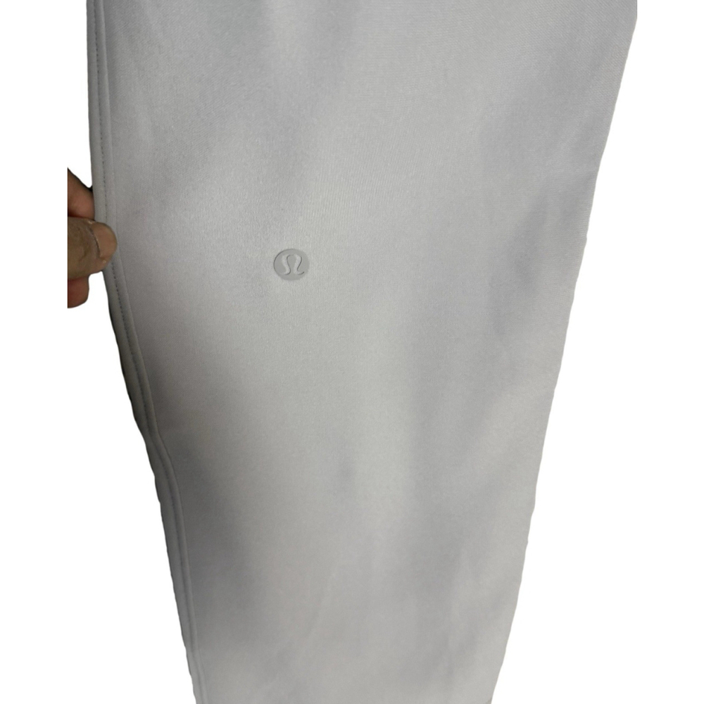 Lululemon New On The Fly 7/8 Pant (Woven) Silverscreen Mid-rise - Picture 11 of 12